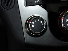 2013款 1.6L 自动 豪华版