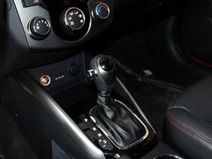 2013款 1.6L 自动 豪华版