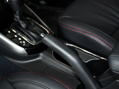 2013款 1.6L 自动 豪华版