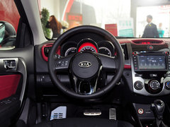2013款 1.6L 自动 运动版
