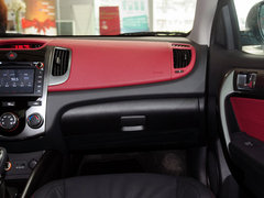 2013款 1.6L 自动 运动版