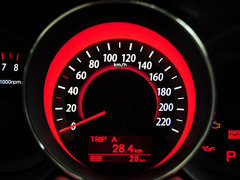 2013款 1.6L 自动 运动版