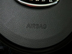 2013款 1.6L 自动 运动版