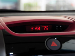 2013款 1.6L 自动 运动版