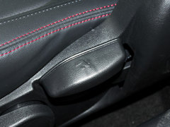 2013款 1.6L 自动 运动版