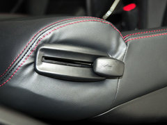 2013款 1.6L 自动 运动版
