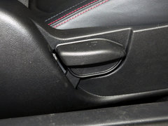2013款 1.6L 自动 运动版