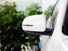 2013款 1.6L 自动 运动版