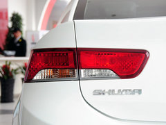2013款 1.6L 自动 运动版
