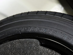 2013款 1.6L 自动 运动版