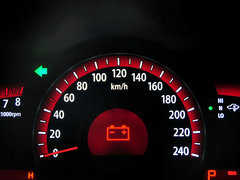2013款 3.8L 自动 豪华版 京V 7座