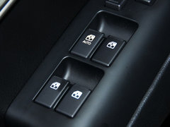 2013款 3.8L 自动 豪华版 京V 7座