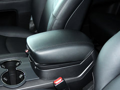 2013款 3.8L 自动 豪华版 京V 7座