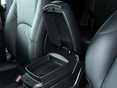 2013款 3.8L 自动 豪华版 京V 7座