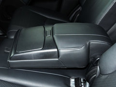 2013款 3.8L 自动 豪华版 京V 7座