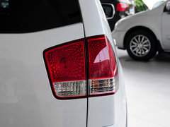 2013款 3.8L 自动 豪华版 京V 7座