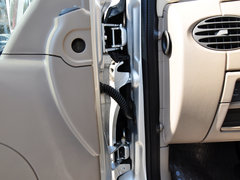 2014款 2.5T 手动 商杰版长轴中顶