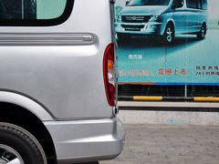 2014款 2.5T 手动 商杰版长轴中顶