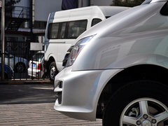 2014款 2.5T 手动 商杰版长轴中顶