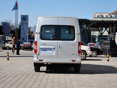 2014款 2.5T 手动 商杰版长轴中顶