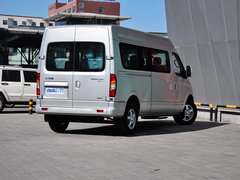 2014款 2.5T 手动 商杰版长轴中顶