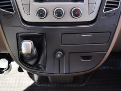 2014款 2.5T 手动 商杰版长轴中顶