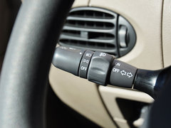 2014款 2.5T 手动 商杰版长轴中顶