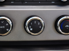2014款 2.5T 手动 商杰版长轴中顶