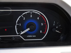 2014款 2.5T 手动 商杰版长轴中顶