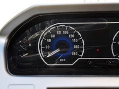 2014款 2.5T 手动 商杰版长轴中顶