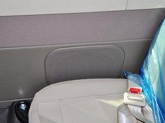 2014款 2.5T 手动 商杰版长轴中顶