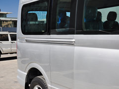 2014款 2.5T 手动 商杰版长轴中顶