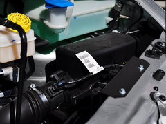 2014款 2.5T 手动 商杰版长轴中顶