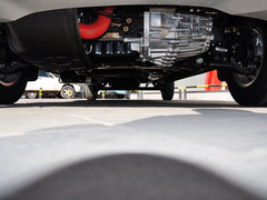 2014款 2.5T 手动 商杰版长轴中顶