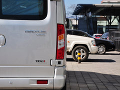 2014款 2.5T 手动 商杰版长轴中顶