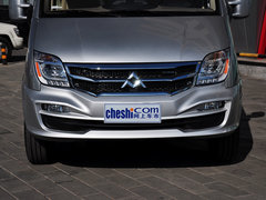 2014款 2.5T 手动 商杰版长轴中顶