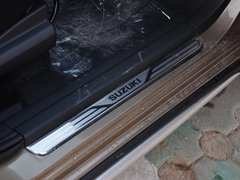 2013款 酷锐版 1.6L 自动 20周年3G智能版