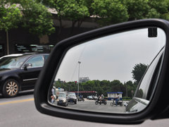 2013款 760Li 6.0 自动 个性版