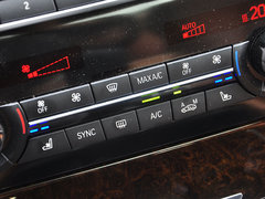 2013款 760Li 6.0 自动 个性版