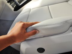 2014款 E260L 1.8T 自动 运动轿车
