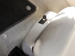 2014款 E260L 1.8T 自动 运动轿车