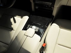 2014款 E260L 1.8T 自动 运动轿车