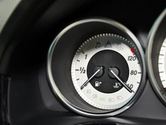 2014款 E260L 1.8T 自动 运动轿车