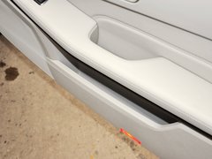 2014款 E260L 1.8T 自动 运动轿车