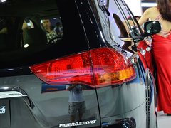 2013款 3.0L 自动 豪华版 7座