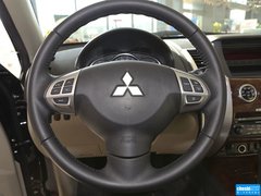 2013款 3.0L 自动 豪华版 7座