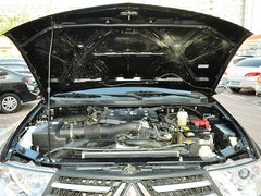 2013款 3.0L 自动 旗舰版 7座