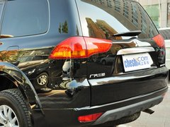 2013款 3.0L 自动 旗舰版 7座