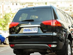 2013款 3.0L 自动 旗舰版 7座