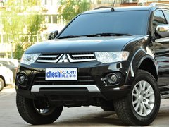 2013款 3.0L 自动 旗舰版 7座